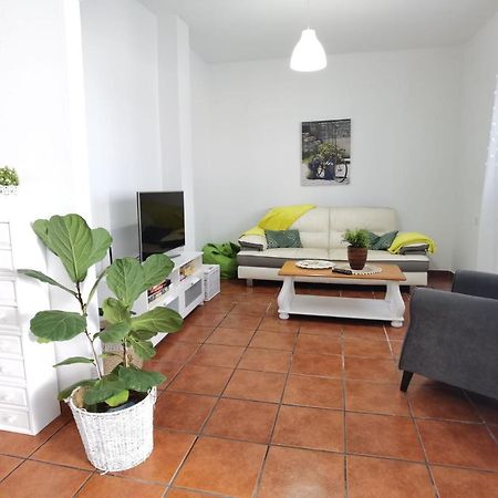 Apartamentoscasajulia La Santa Exterior photo